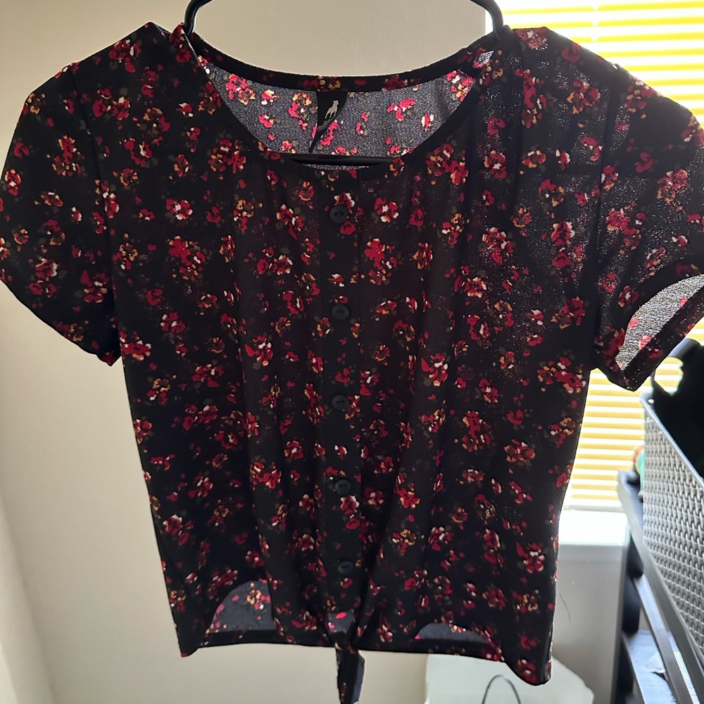 A cute floral top